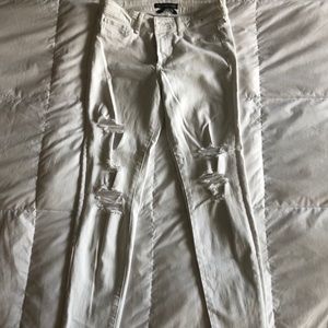 Abercrombie & Fitch white skinny jeans